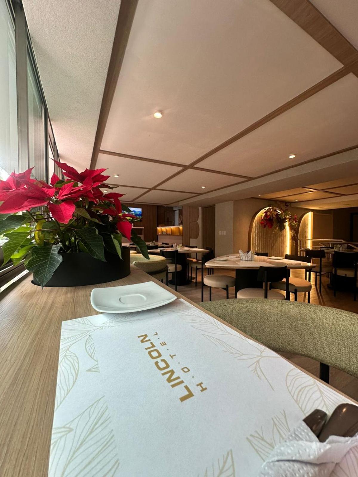 Hotel Lincoln เมเดยิน ภายนอก รูปภาพ